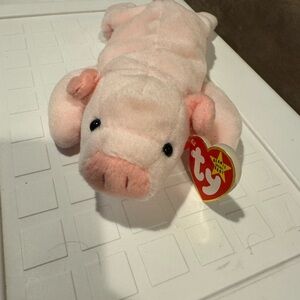 Ty Beanie Babies Squealer Pig in Soft Pink